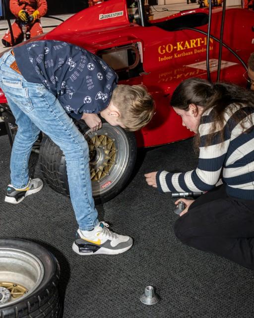 Go kart in maart-39 kinderfeestje pitstop