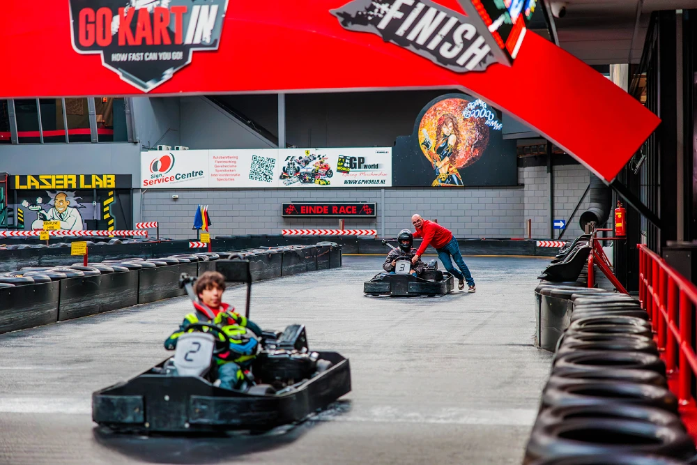Kinder karting desk 1280 Go KArt In Dordrecht karten voor kinderen